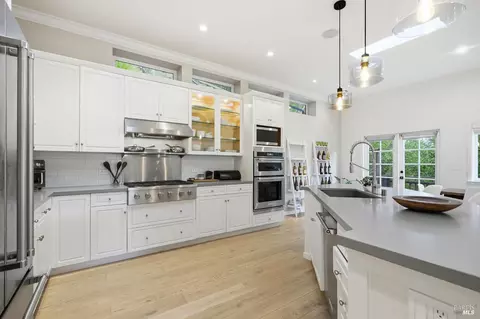 Kitchen - 58 Berkeley Ave, San Anselmo, CA 94960 photo 4 of 6