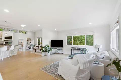 Living - 58 Berkeley Ave, San Anselmo, CA 94960 photo 1 of 2