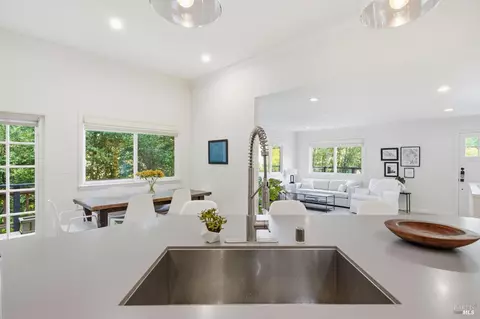 Kitchen - 58 Berkeley Ave, San Anselmo, CA 94960 photo 6 of 6