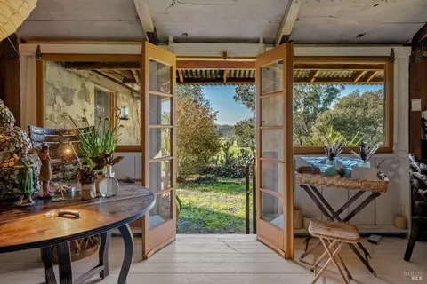 Entry Way - 5100 Lovall Valley Rd, Sonoma, CA 95476 photo 1 of 1