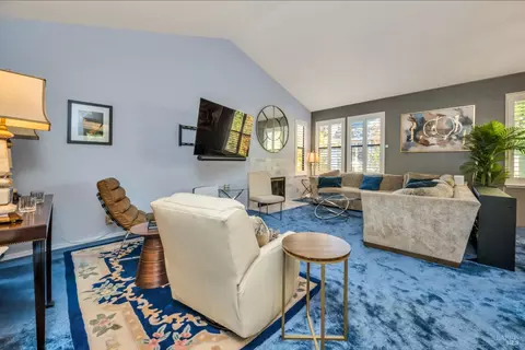Living - 667 Cherry Ave #34, Sonoma, CA 95476 photo 2 of 3