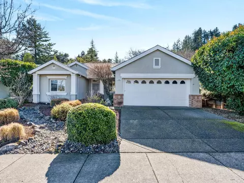 259 Red Mountain Dr, Cloverdale, CA 95425