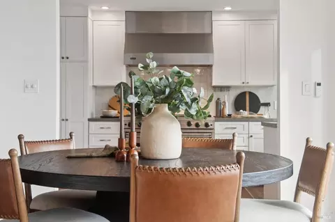 Dining - 30 Edgehill Rd, Mill Valley, CA 94941 photo 3 of 3