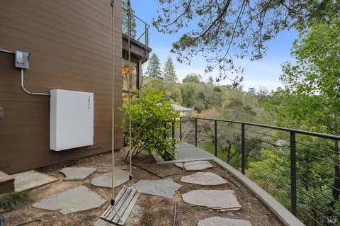 Exterior - 30 Edgehill Rd, Mill Valley, CA 94941 photo 8 of 8