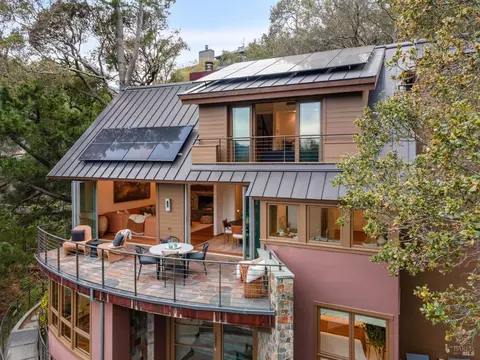 Exterior - 30 Edgehill Rd, Mill Valley, CA 94941 photo 6 of 8
