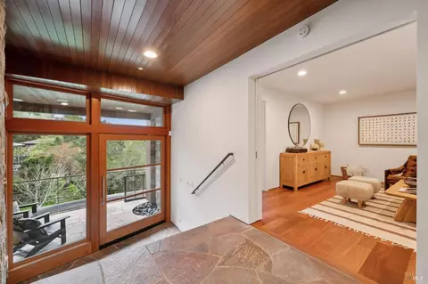 Entry Way - 30 Edgehill Rd, Mill Valley, CA 94941 photo 4 of 5