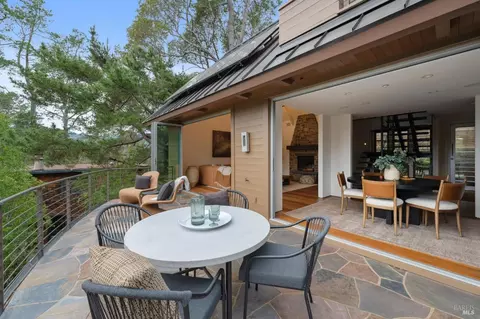Exterior - 30 Edgehill Rd, Mill Valley, CA 94941 photo 2 of 8