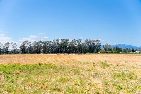 20780 8th St E, Sonoma, CA 95476 photo 2