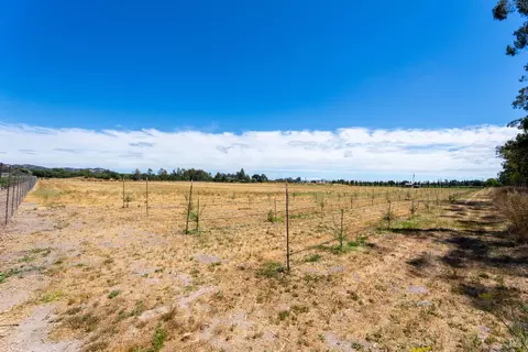 20780 8th St E, Sonoma, CA 95476 photo 32