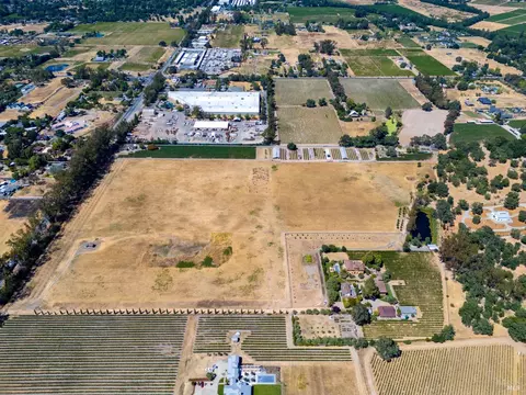 20780 8th St E, Sonoma, CA 95476 photo 3