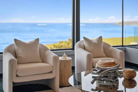 Living - 21108 Pelican Loop, Bodega Bay, CA 94923 photo 2 of 10