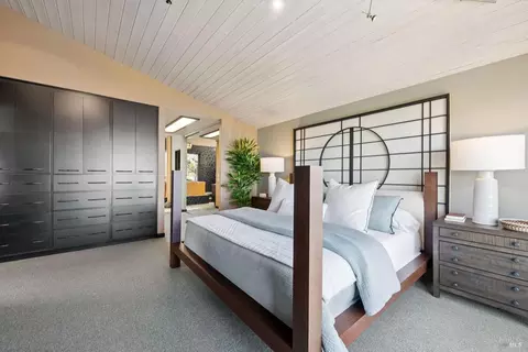 Bedroom - 21108 Pelican Loop, Bodega Bay, CA 94923 photo 5 of 9