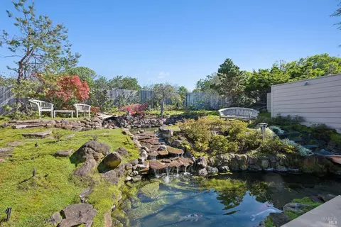 Exterior - 21108 Pelican Loop, Bodega Bay, CA 94923 photo 5 of 12