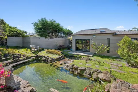 Exterior - 21108 Pelican Loop, Bodega Bay, CA 94923 photo 8 of 12
