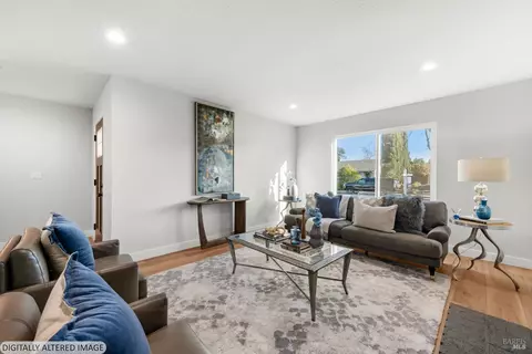 Living - 428 Crofters Ct, Fairfield, CA 94533 photo 1 of 4