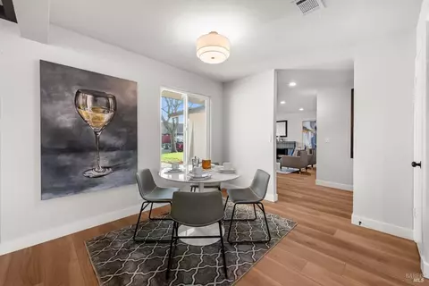 Dining - 428 Crofters Ct, Fairfield, CA 94533 photo 3 of 3