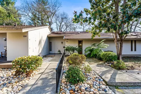 152 Bonnie Brook Dr, Napa, CA 94558