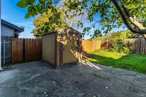 Exterior - 112 Palomar Ln, Vallejo, CA 94591 photo 13 of 21