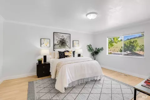 Bedroom - 112 Palomar Ln, Vallejo, CA 94591 photo 1 of 13