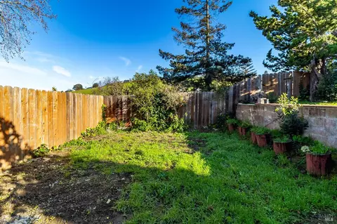 Exterior - 112 Palomar Ln, Vallejo, CA 94591 photo 10 of 21
