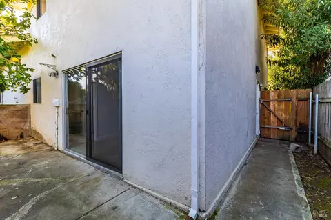 Exterior - 112 Palomar Ln, Vallejo, CA 94591 photo 12 of 21