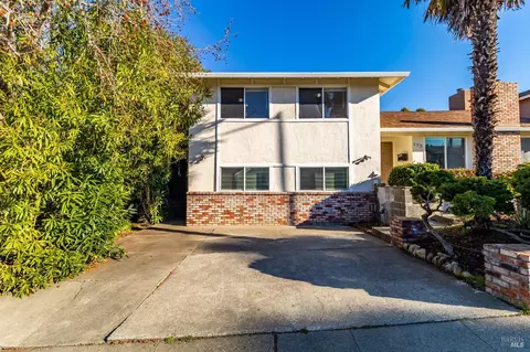 Exterior - 112 Palomar Ln, Vallejo, CA 94591 photo 19 of 21