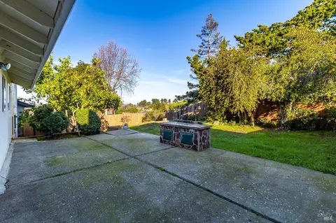 Exterior - 112 Palomar Ln, Vallejo, CA 94591 photo 7 of 21