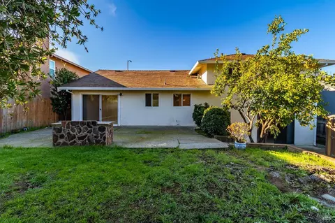 Exterior - 112 Palomar Ln, Vallejo, CA 94591 photo 4 of 21