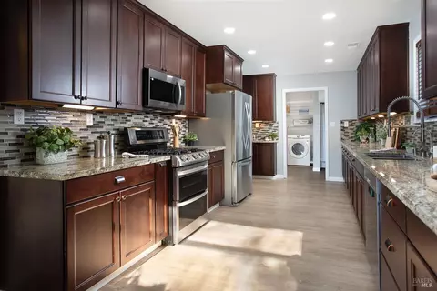 Kitchen - 16 Solano Dr, Dixon, CA 95620 photo 5 of 5