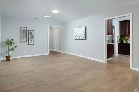 Living - 16 Solano Dr, Dixon, CA 95620 photo 2 of 8