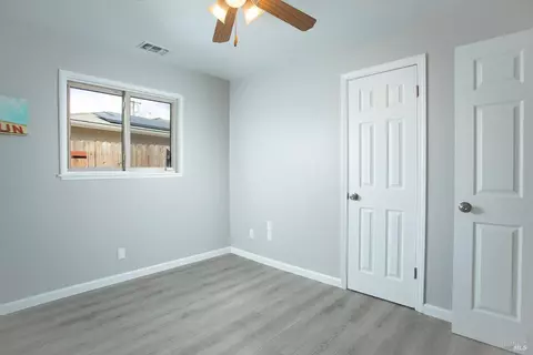 Bedroom - 16 Solano Dr, Dixon, CA 95620 photo 3 of 5