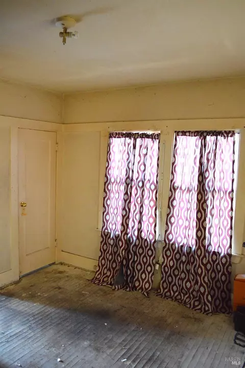 Bedroom - 1141 E 33rd St, Oakland, CA 94610 photo 7 of 7