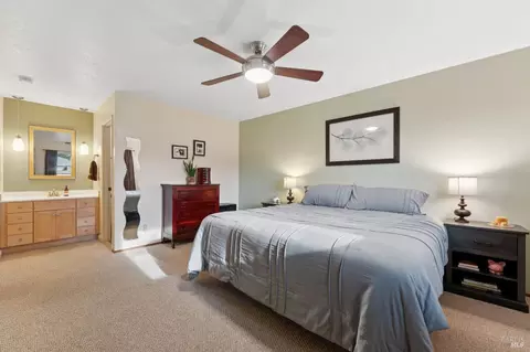 Bedroom - 19440 Riverside Dr, Sonoma, CA 95476 photo 2 of 7