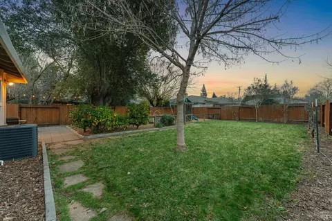 Exterior - 19440 Riverside Dr, Sonoma, CA 95476 photo 20 of 24