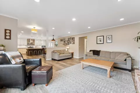 Living - 19440 Riverside Dr, Sonoma, CA 95476 photo 5 of 5