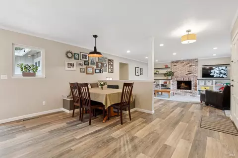 Dining - 19440 Riverside Dr, Sonoma, CA 95476 photo 1 of 1