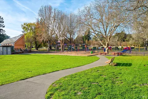 340 S High St, Sebastopol, CA 95472 photo 41