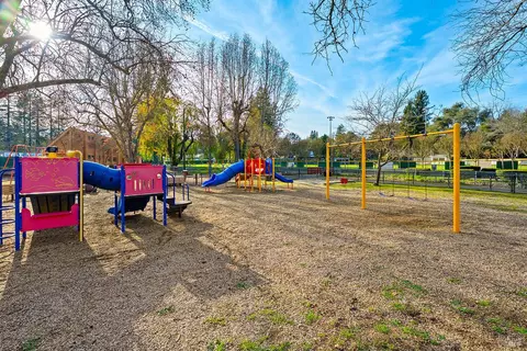 340 S High St, Sebastopol, CA 95472 photo 42