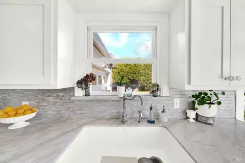 51 Davis Ave, Napa, CA 94559 photo 18