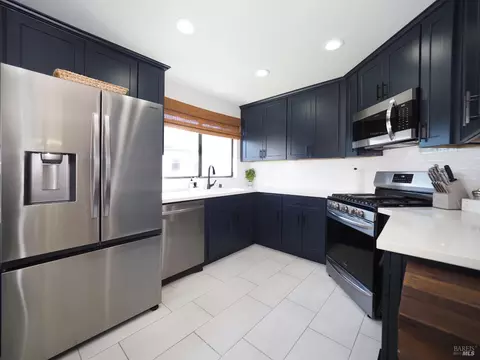 105 Zapata Ct, Windsor, CA 95492 photo 12