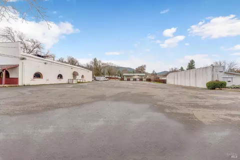 744 N State St, Ukiah, CA 95482 photo 6