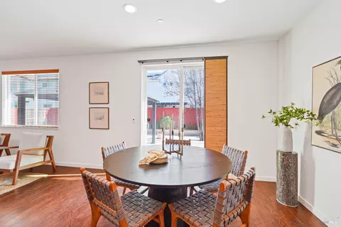 Dining - 1275 Columbia Dr, Dixon, CA 95620 photo 4 of 5