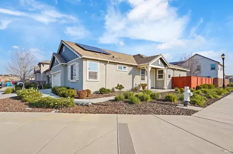 Exterior - 1275 Columbia Dr, Dixon, CA 95620 photo 7 of 8