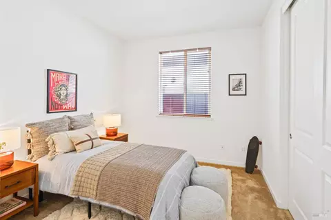 Bedroom - 1275 Columbia Dr, Dixon, CA 95620 photo 3 of 4