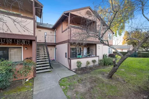 8201 Camino Colegio #74, Rohnert Park, CA 94928