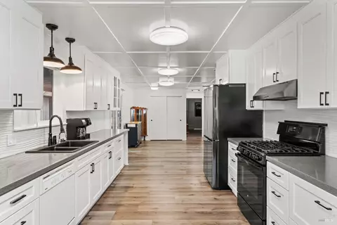 660 Leslie St #11, Ukiah, CA 95482
