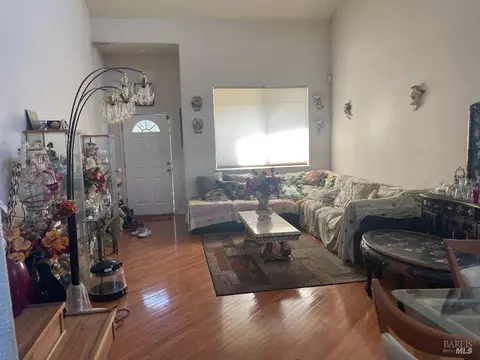 4288 Melody Ln, Vallejo, CA 94591 photo 2