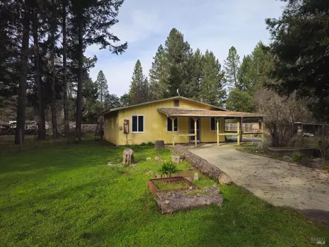 1920 Branscomb Rd, Laytonville, CA 95454