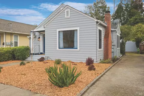 728 Charles St, Santa Rosa, CA 95404