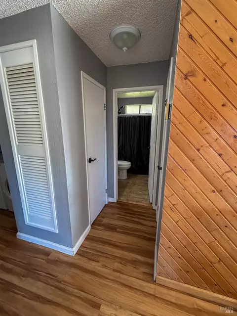 Entry Way - 27310 Oriole Dr, Willits, CA 95490 photo 1 of 2